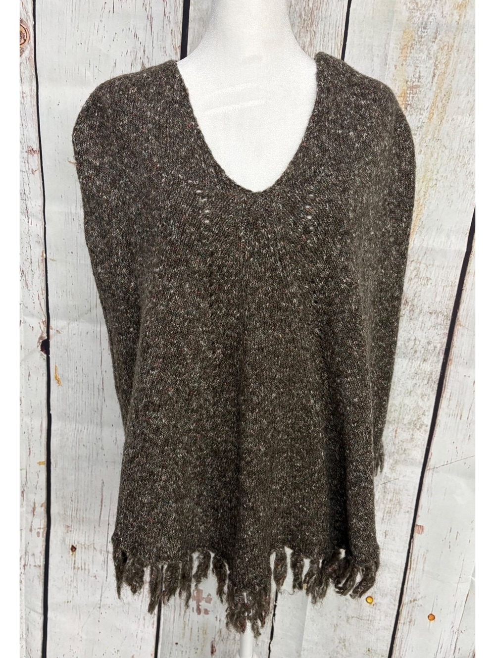 Max Studio One Size Grey Wool Blend Tweed Capelet Sweater with Fringe Hem NST